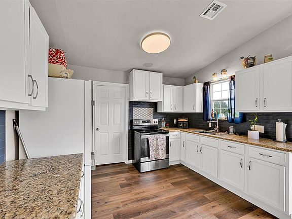 5th image of 6607 NW Ferris Ave