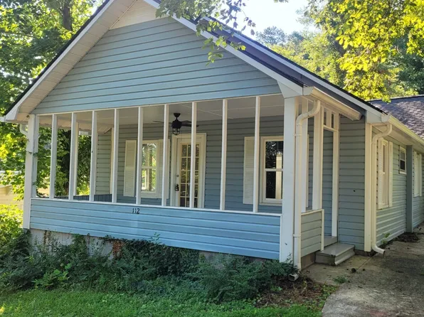 26 Pressley St, Toccoa, GA 30577