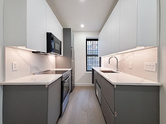 1st image of 15 Wyckoff St #12B