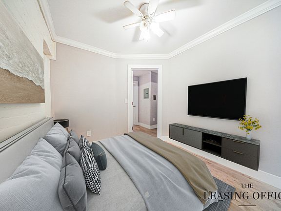 5th image of 450 W 46th St APT 5FE