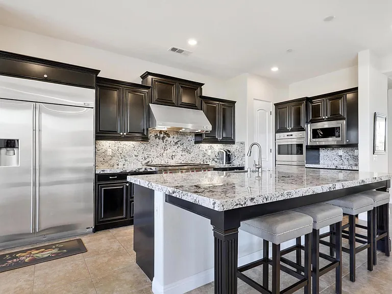 81600 Macbeth St — Photo 13