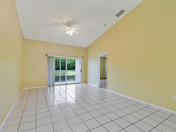 5th image of 13312 Fairway Glen Dr APT 204