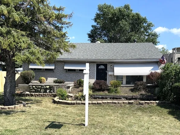 5033 N Cumberland Ave, Norridge, IL 60706