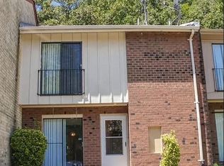 12736 Rolling Brook Dr, Woodbridge, VA 22192