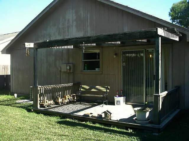 2 bed, 1.0 bath, 852 sqft, $1,569 — Photo 4