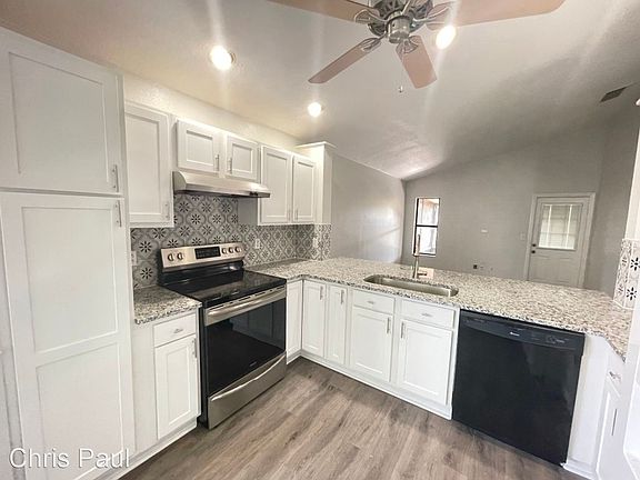 3rd image of 2666 Cahill Way