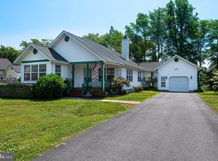 14 Assawoman Ave, Ocean View, DE 19970