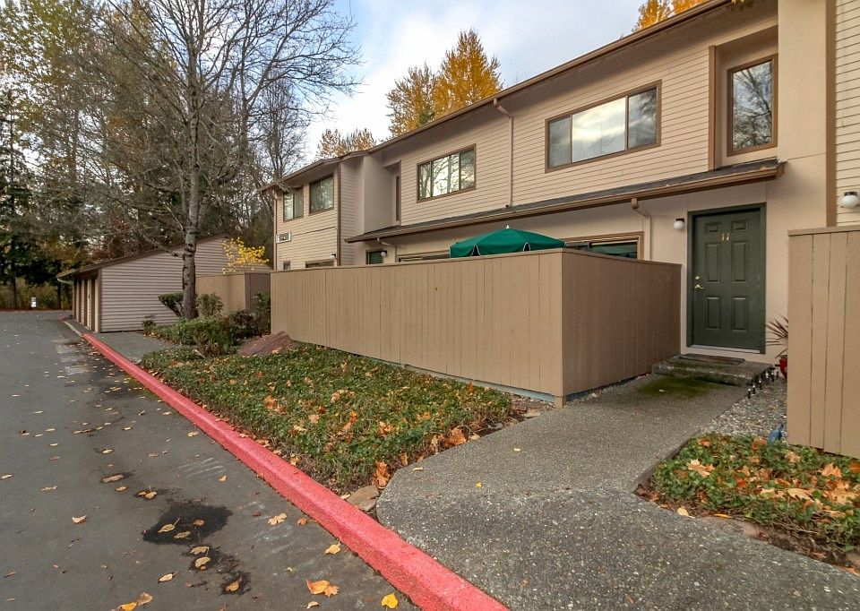 1st image of 11338 SE 209th Ln APT 11