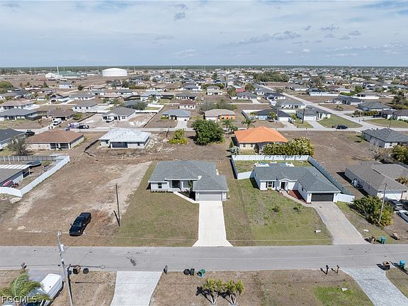 4th image of 1027 NW 19th St