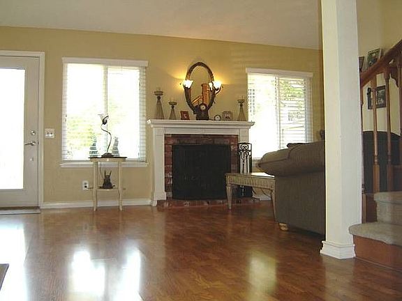 Rich Laminate Wood Floors