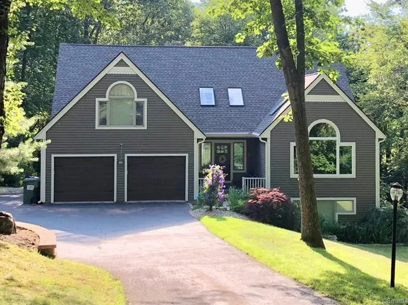 355 Weir St, Glastonbury, CT 06033