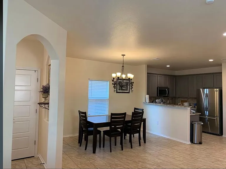 5981 Midcrown Dr — Photo 2