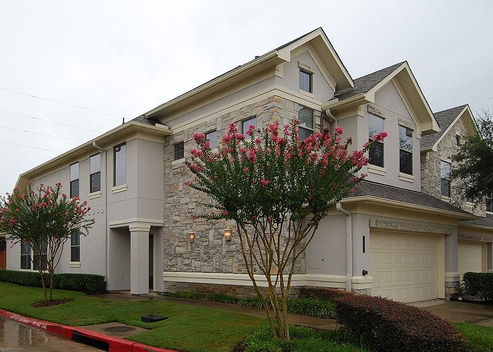 1st image of 4303 Lake Walk Ct