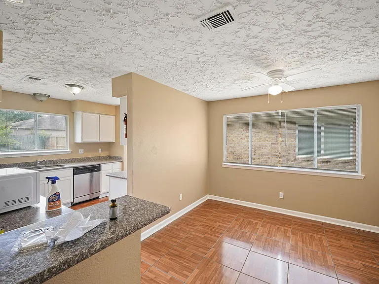 3714 Embarcadero Dr — Photo 5