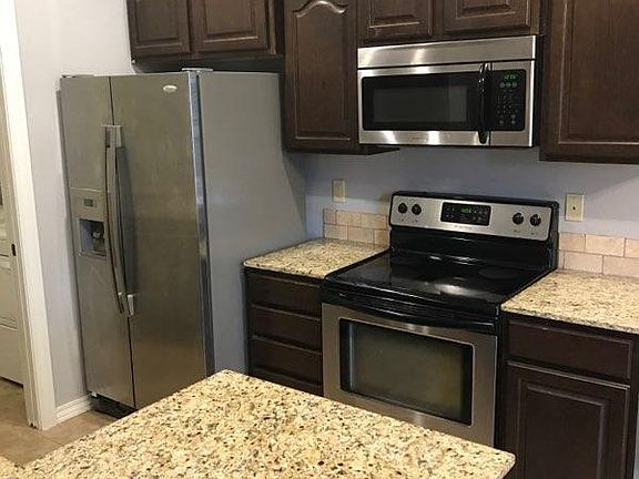 5th image of 3091 N Azure Ave