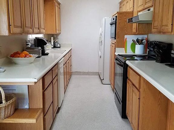 4th image of 3380 Mabel St