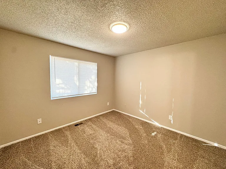 1011 Bennett Ave #1013-A — Photo 13