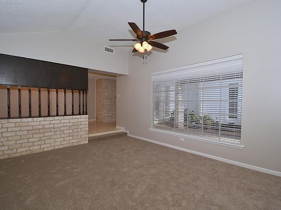 5th image of 366 Tealwood Dr