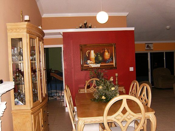 DINNING ROOM