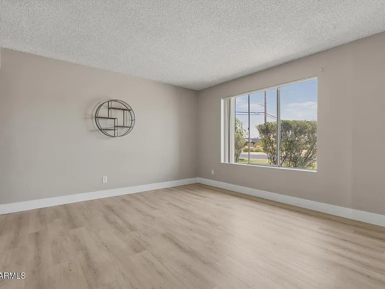 309 E Pebble Beach Dr — Photo 2