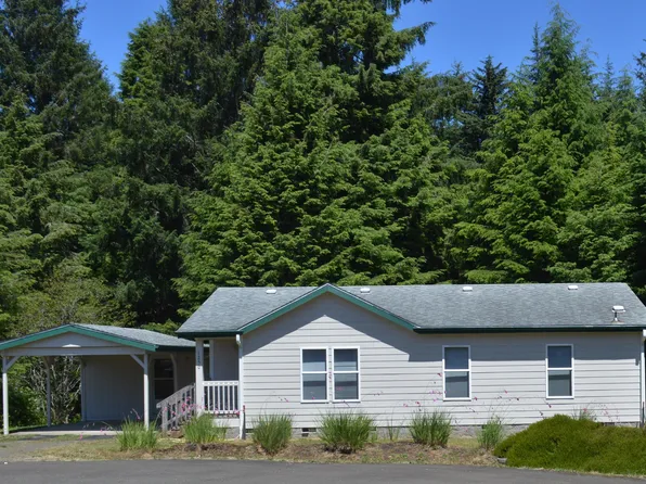 1250 SE Virginia Pl, Waldport, OR 97394