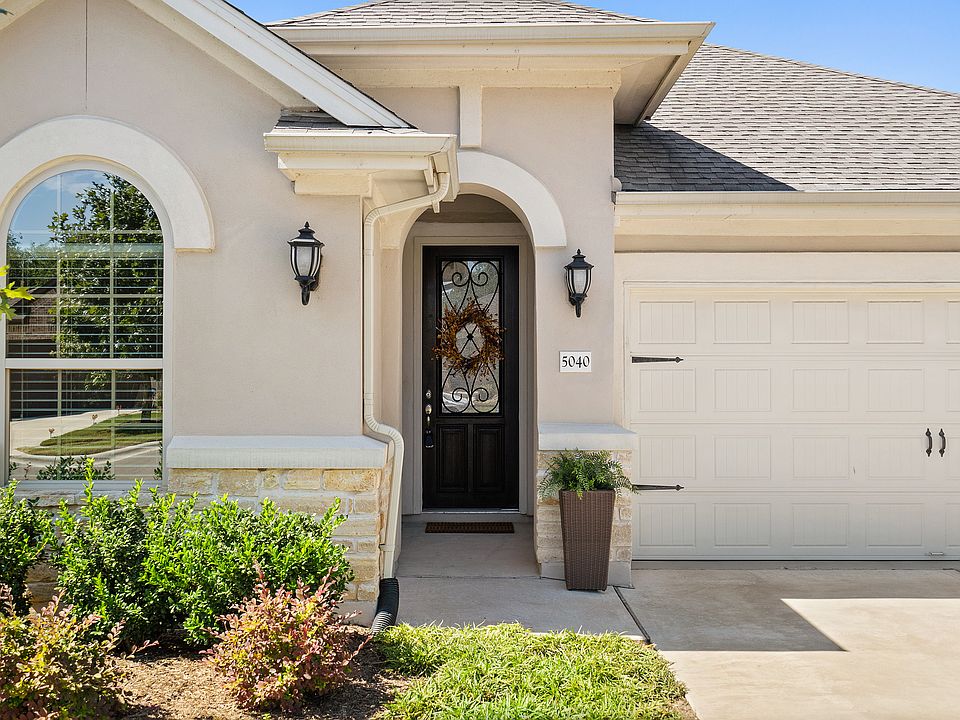 1st image of 5040 Lunata Way