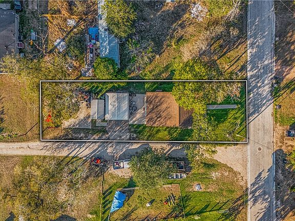 5th image of 206 Alonzo St