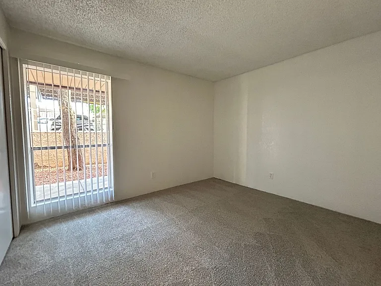 11040 N 28th Dr #127 — Photo 17