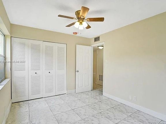 5th image of 5545 Lakewood Cir N APT 415