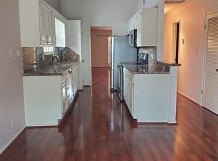 1700 Palm Valley Dr W, Palm Valley, TX 78552