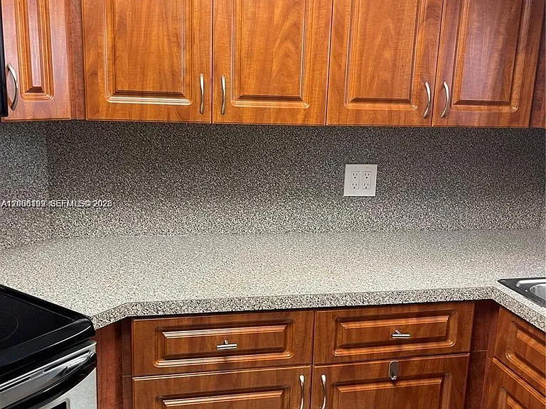 8225 Lake Dr #108 — Photo 5