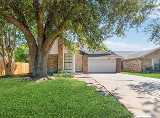 15411 Schumann Ln, Houston, TX 77083