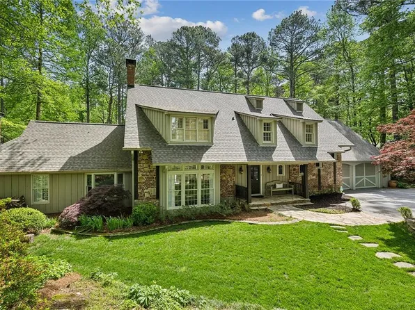 685 Tanglewood Trl, Atlanta, GA 30327