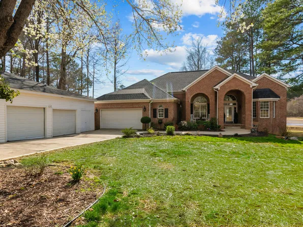 199 Black Cloud Dr, Louisburg, NC 27549