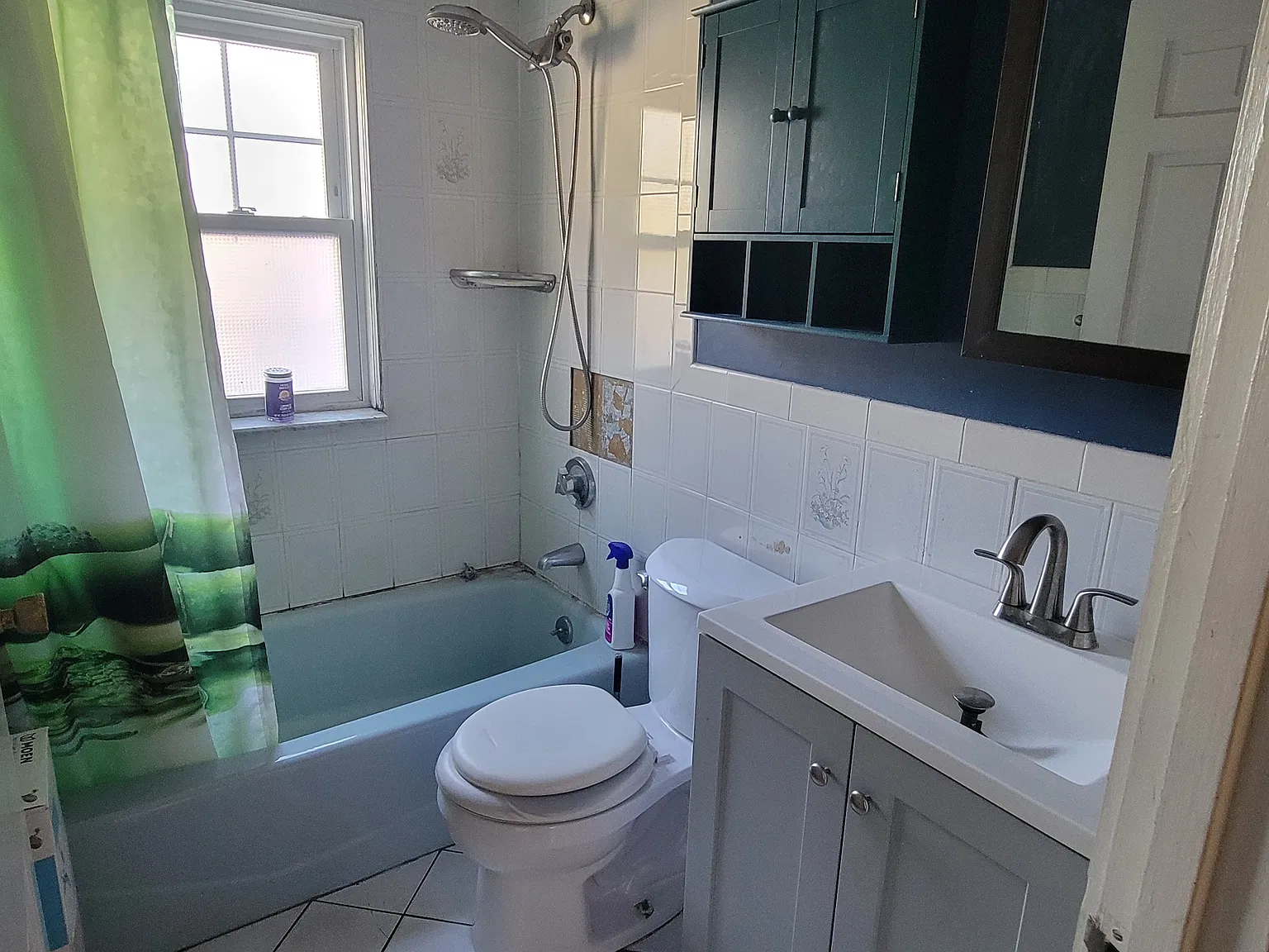 3 bed, 1.5 bath, 1332 sqft, $3,000 — Photo 3