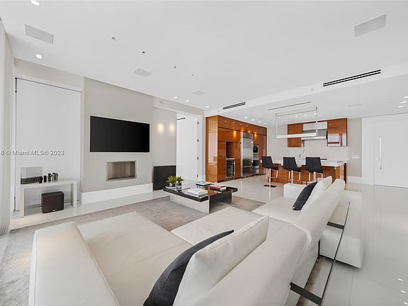 4th image of 9701 Collins Ave Unit 1405S