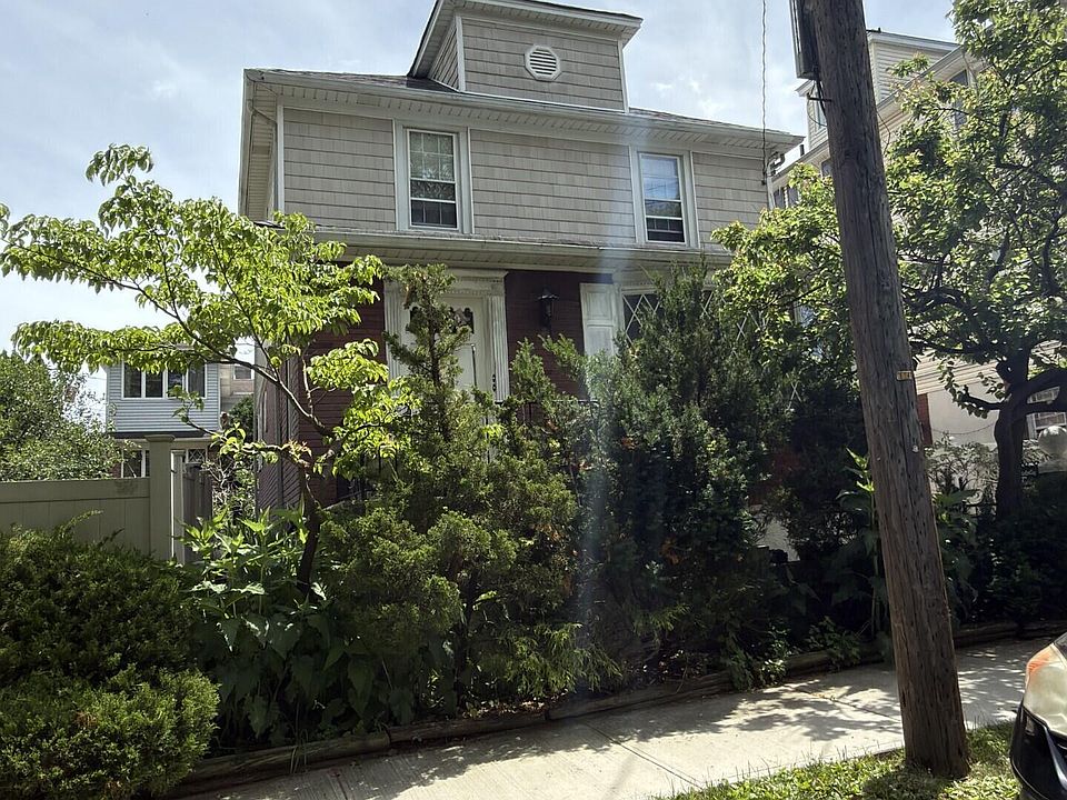 1st image of 72 Eltinge St