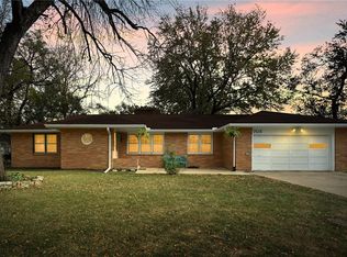 705 SE Green St, Lees Summit, MO 64063
