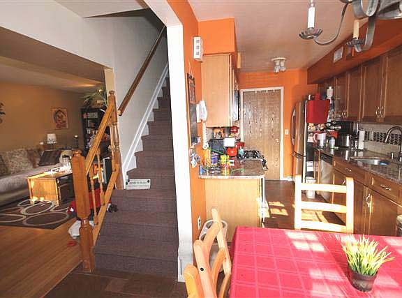 4th image of 7 Revere Ln #7C