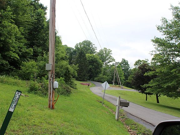 3rd image of 0 Holly Tree Road Vaughan Ave