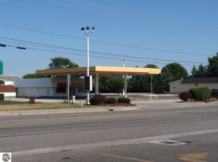 1340 Wright Ave, Alma, MI 48801