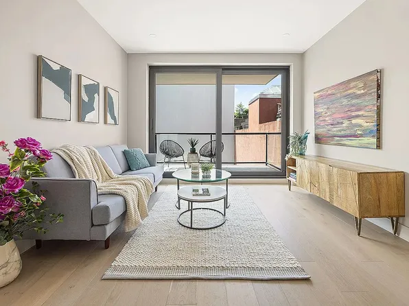 374 Classon Ave #3R, Brooklyn, NY 11238
