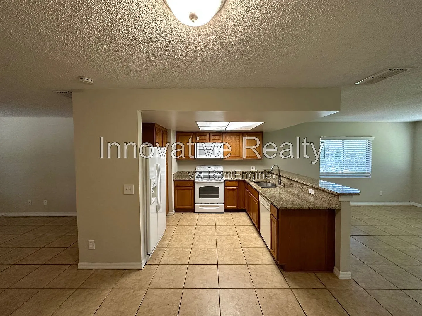 3 bed, 2.0 bath, 1473 sqft, $2,450 — Photo 4
