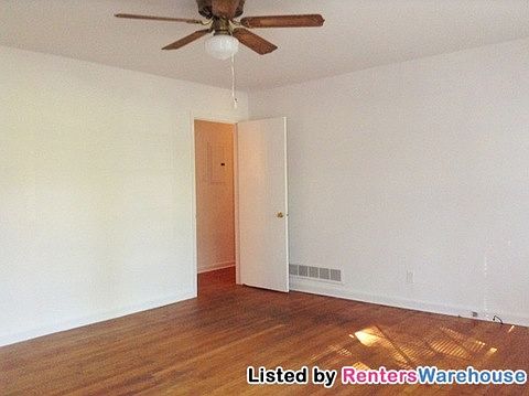4th image of 1861 E Lake Dr