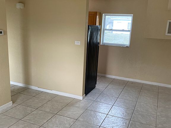 4th image of 3436 Normandy Dr