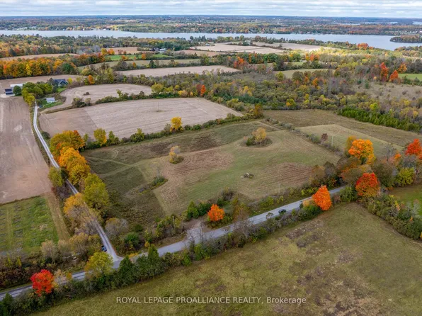 LOT Centre Line, Selwyn, ON K0L 2H0