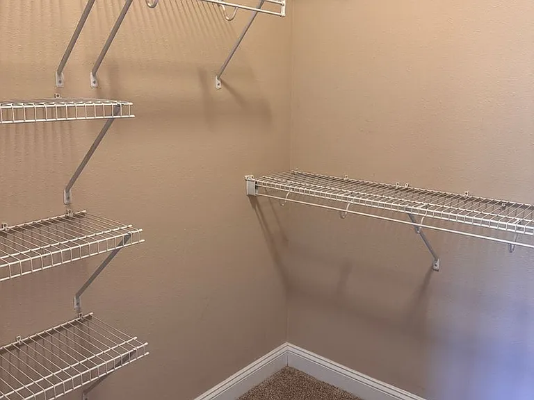 10 Shoreline Dr — Photo 28