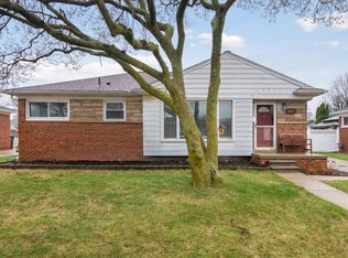 18755 Dale Ave, Allen Park, MI 48101