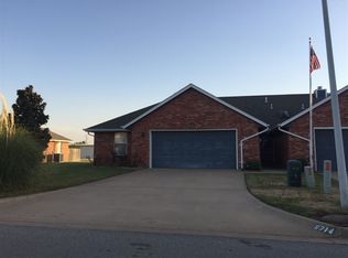 6714 NW Maple Dr, Lawton, OK 73505