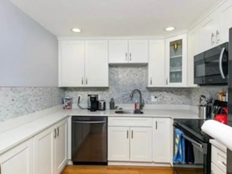 45 Macy St — Photo 5